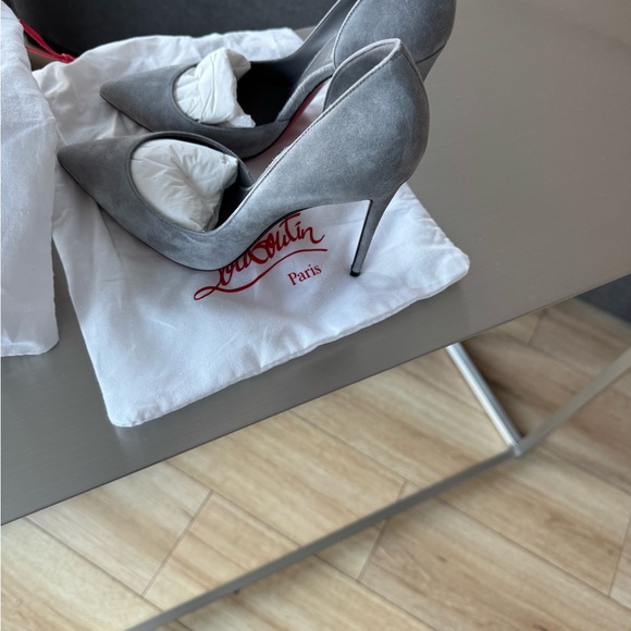 Christian Louboutin Iriza 100 suede pump - Picture 3 of 5